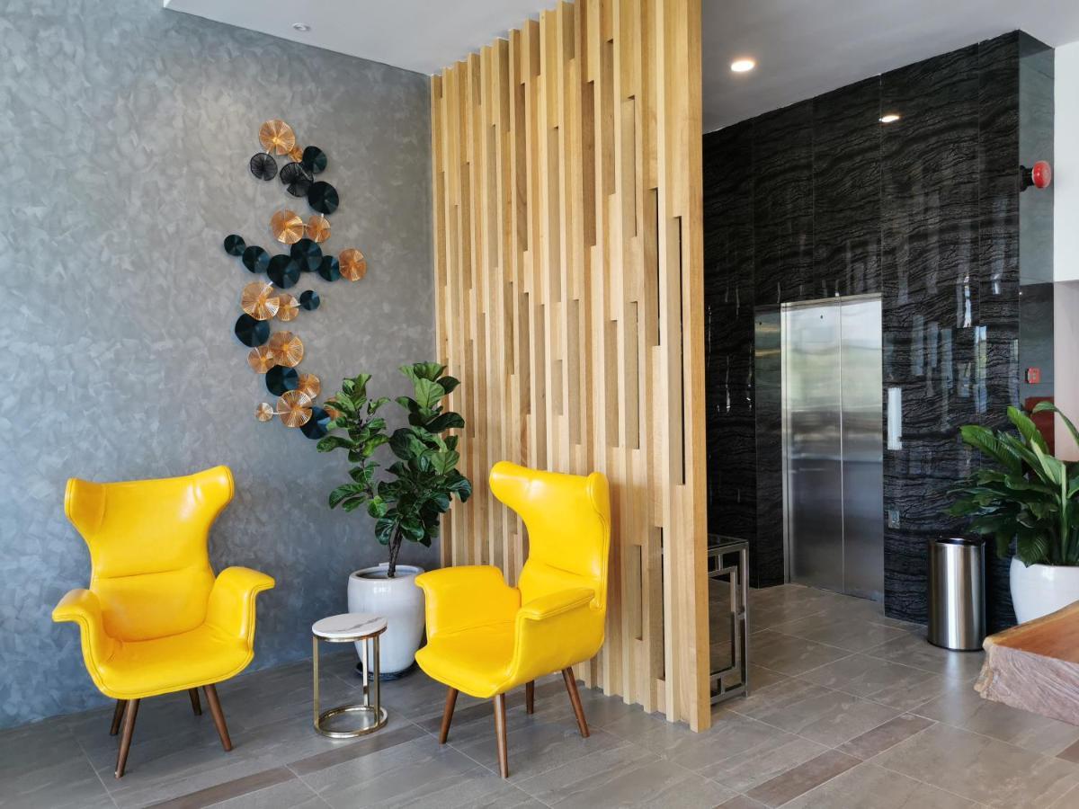 Otel Hotel Сибу Екстериор снимка